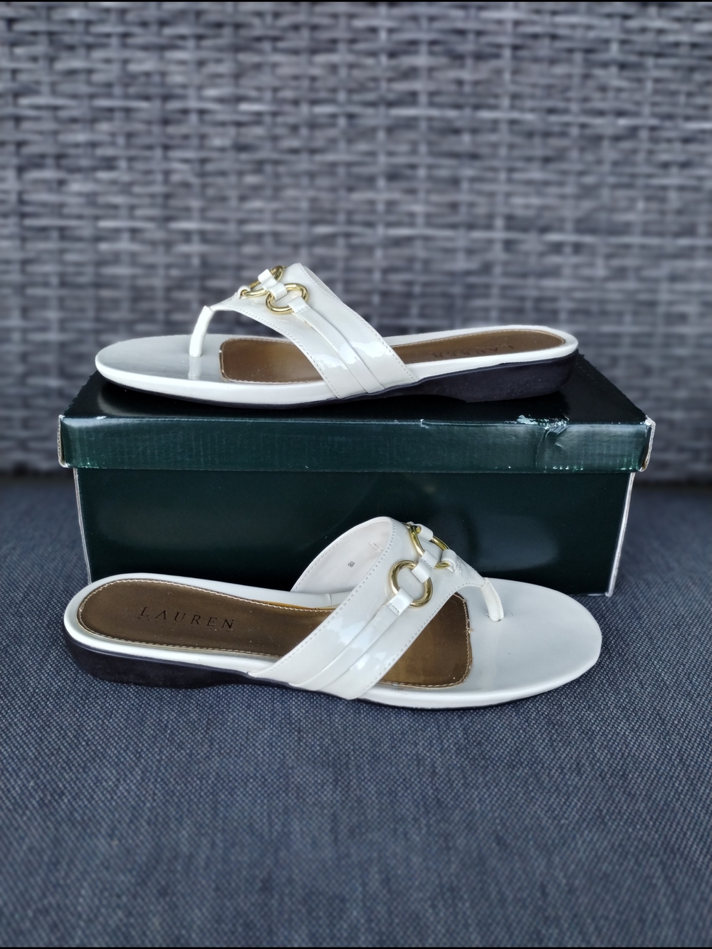 Lauren Ralph Lauren Kalea Chic Cream Patent Thong Sandals Women's 10B
